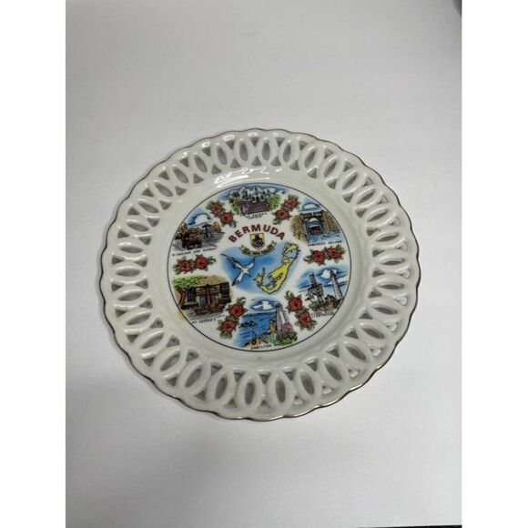 ❤️ Bermuda White Lattice Edge Souvenir Plate ❤️ - Picture 1 of 7
